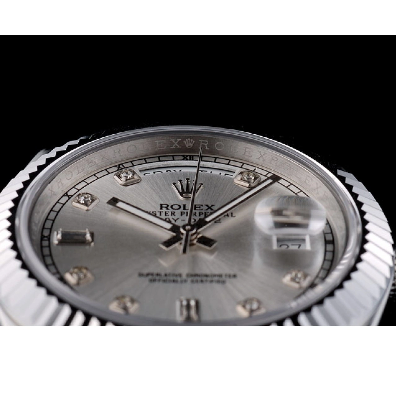 Aaa replica watch Bezel Ribbed DayDate Steel Dial Silver 41976 Rolex Stainless 0806